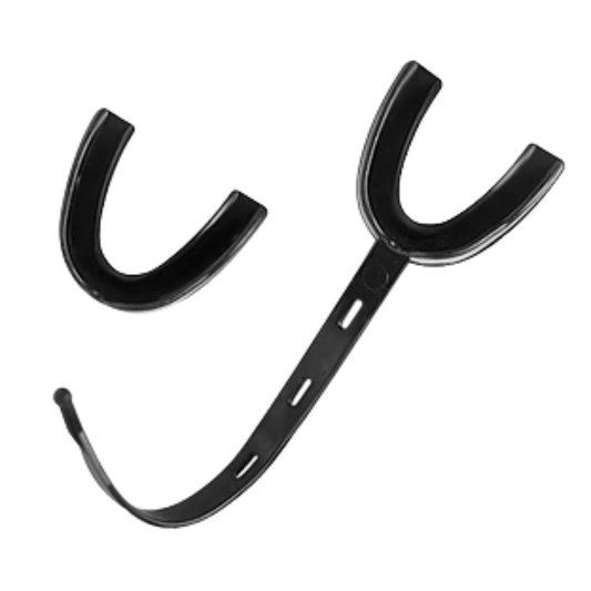 Mueller Youth Strapguard Mouthguard with Strap